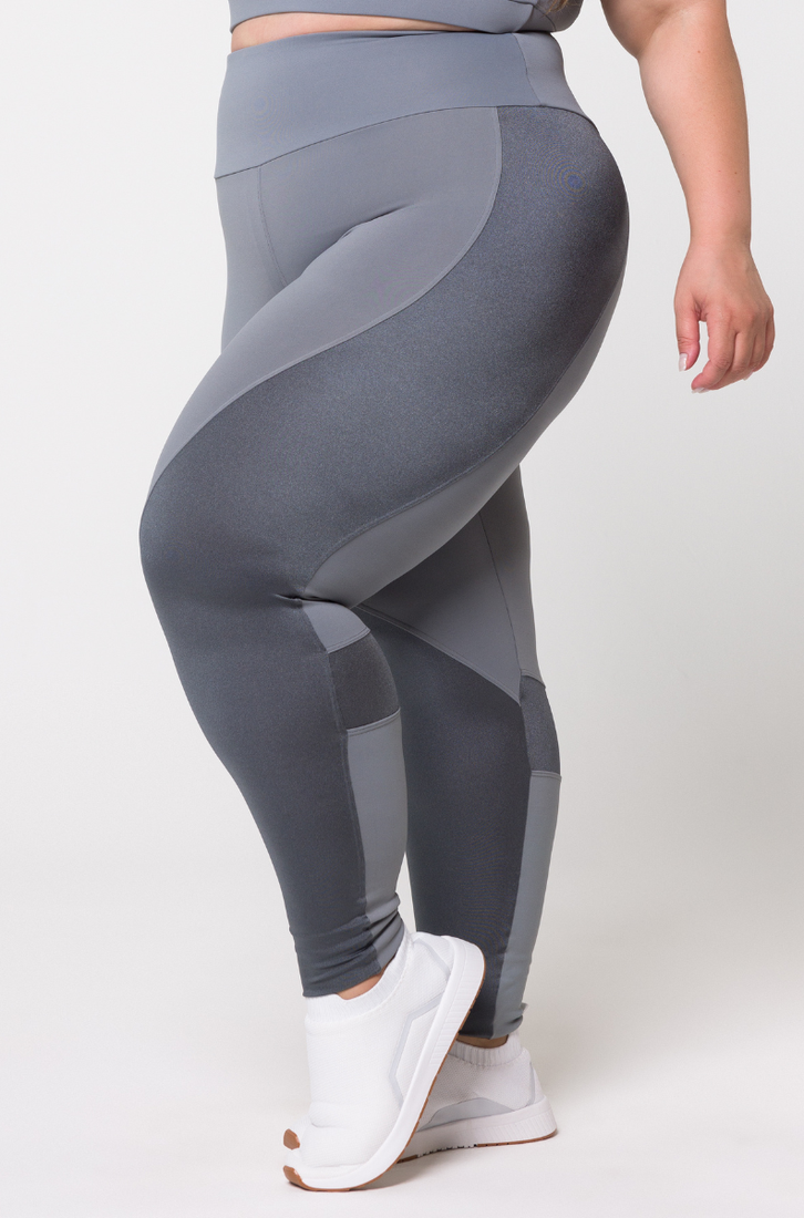 PERFECT FORM LEGGINGS plus Mサイズ Calça Legging Poliamida Pluz Size Cinza Com Recortes Metalic