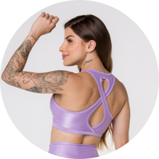 03 top fitness canelado com bojo removivel cruzado nas costas lilas