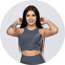 02 top fitness poliamida com recortes e detalhes nas costas cinza
